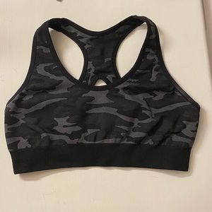 GREAT CND Soulcycle Sports Bra & Leggings Blk Camo